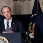 US: ସେନା ମୁଖ୍ୟଙ୍କ ପରେ ନୌସେନା ସଚିବଙ୍କୁ ବହିଷ୍କାର କଲେ ଟ୍ରମ୍ପ: ଆମେରିକା ସେନାରେ ଉତ୍ତେଜନା