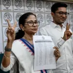 West Bengal: ହିଂସା ସତ୍ତ୍ବେ ପଶ୍ଚିମବଙ୍ଗରେ ଦ୍ବିତୀୟ ପର୍ଯ୍ୟାୟରେ ୯୧.୬୬ ପ୍ରତିଶତ ମତଦାନ