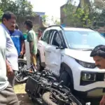 Bullet Hits Car: କାରକୁ ଧକ୍କା ଦେଲା ବୁଲେଟ, ୨ ଗୁରୁତର