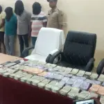 Betting On Online Games: ଅନ୍‌ଲାଇନ୍‌ ଗେମ୍‌ରେ ବେଟିଂ କରି କୋଟିପତି: ଅଭିଯୁକ୍ତକୁ ପୁଲିସ ଟାଉନ ହଲ୍‌ ନିକଟରୁ ଉଠାଇନେଲା, ୨୫ ଲକ୍ଷ ଜବତ