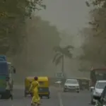 ଦିଲ୍ଲୀ ମୁହାଁଇଛି Sand Storm, ୫୦ କିମି ବେଗରେ ମାଡ଼ି ଆସୁଛି, ସତର୍କତା ଜାରି କଲେ ପାଣିପାଗ ବିଭାଗ
